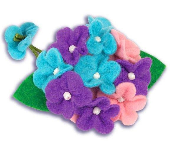 Обложка Набор для изготовления украшения  для волос из фетра "Гортензия из фетра", издательство Клевер | купить в книжном магазине Рослит