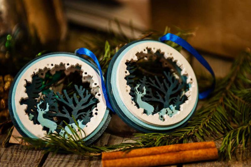 Обложка Ёлочная игрушка Шар "Зимний лес", издательство Томик | купить в книжном магазине Рослит