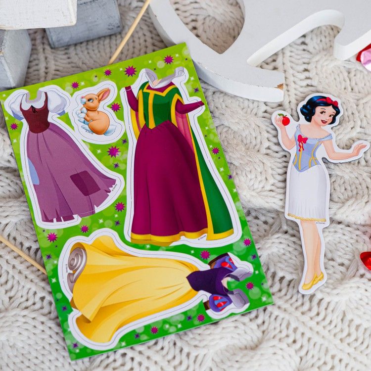 Обложка Магнитная игра Принцесса Disney Белоснежка с маркировкой Disney, издательство НД Плей                                            | купить в книжном магазине Рослит