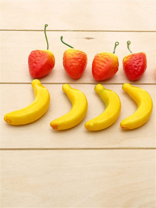 Обложка Счётный материал Больше-меньше: клубника и бананы, 24шт IQ-ZABIAKA, издательство Буква-Ленд                                         | купить в книжном магазине Рослит